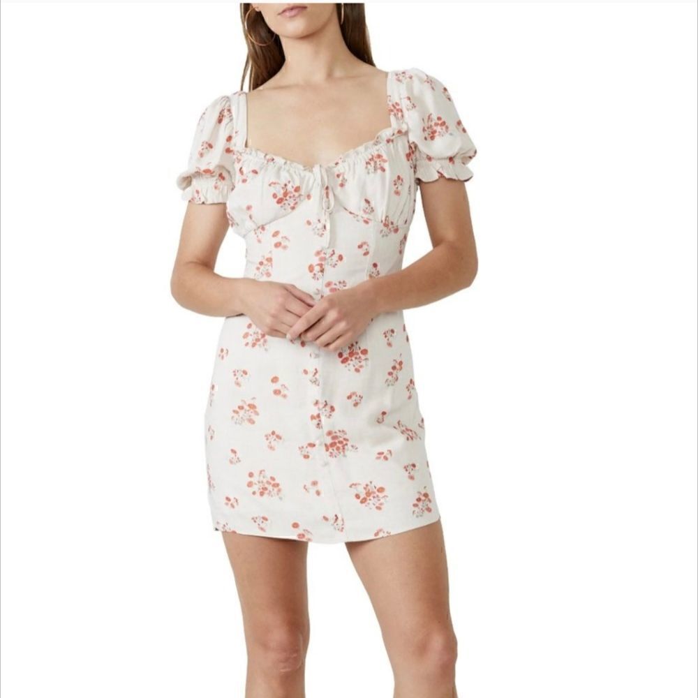 Bardot Lucinta Floral Dress, Size M in Beige Floral at Nordstrom  BOHO